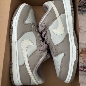 Nike Dunk Low Bone Beige Sneakers.